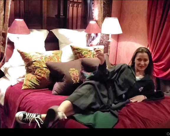 Dani Daniels aka Akadanidaniels OnlyFans - I fucked in the Gryffindor common room I sucked him and he Slytherin me and left me with a creampie