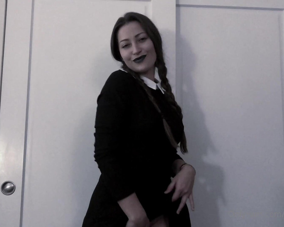 Dani Daniels aka Akadanidaniels OnlyFans - Wednesday Addams is all grown up and sucking dick! This is a hot sloppy blowjob with a nice oral cre