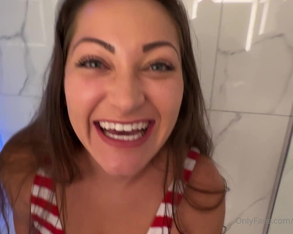 Dani Daniels aka Akadanidaniels OnlyFans - I love a little RED WHITE and BJ! Sneaking away from the 4th party to SUCK DICK and get a mouthful