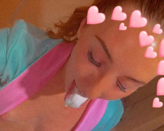 Hannah James aka Hannahjames710 OnlyFans - Brushing for you daddy…I’m clean now…let me open wide so you can inspect me… 2