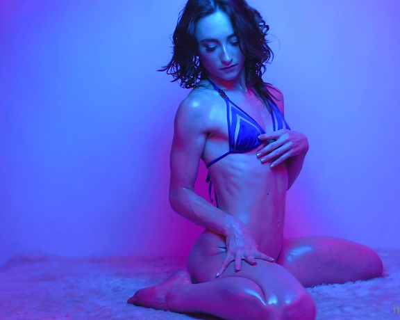 Hannah James aka Hannahjames710 OnlyFans - Sensual Body Exploration I strip out of my bikini and play with myself under the neon lights
