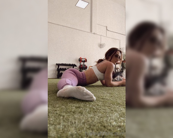 Hannah James aka Hannahjames710 OnlyFans - Stretching out… 2