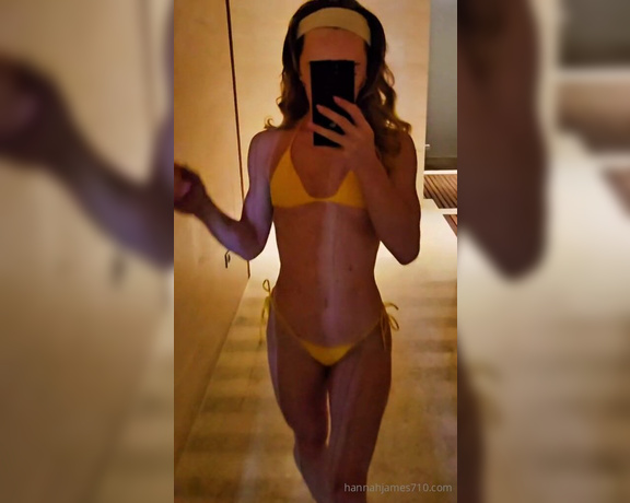 Hannah James aka Hannahjames710 OnlyFans - Join SHIT APPLES for $123 and get a shitty icon next to your name on CB, recordings of all existin