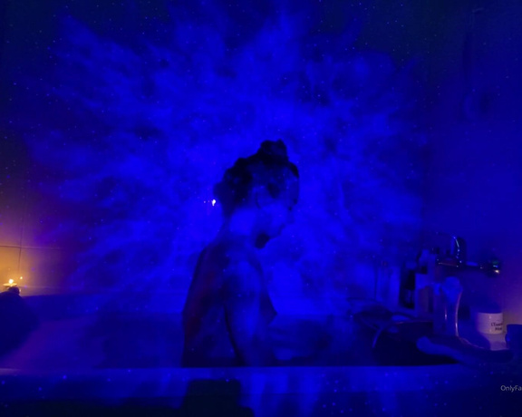 Hannah James aka Hannahjames710 OnlyFans - Space nebula night time bath routine