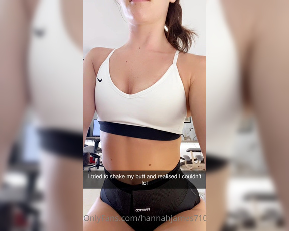 Hannah James aka Hannahjames710 OnlyFans - Thought I’d show you guys my old lady back brace… lmao!