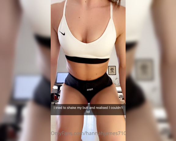 Hannah James aka Hannahjames710 OnlyFans - Thought I’d show you guys my old lady back brace… lmao!