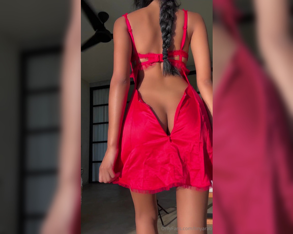 Aaliyah Yue aka Tinyarab OnlyFans - Remember that video of me walking in the street in this red dress with my thong sticking out, while