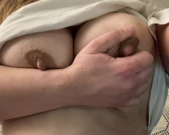 Luna Baylee aka Lunabaylee OnlyFans - Happy titty tuesday !!! pretty sure my left tit is bigger than my right tit ya know, biology is f 4