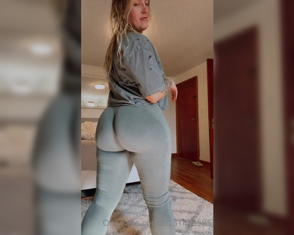 Mamabear brand aka U131475585 OnlyFans - Full slo motion video of me putting on leggings and shaking my ass will be in dms soon