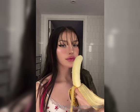 Ariesia aka Ariesiatv OnlyFans - How many inches do you think that was