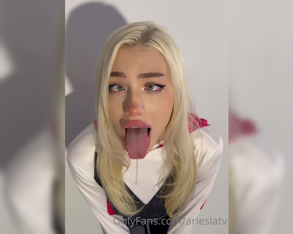 Ariesia aka Ariesiatv OnlyFans - I filmed a Gwen Stacy BJ vid just now… wana see) posting in ur dm on saturday