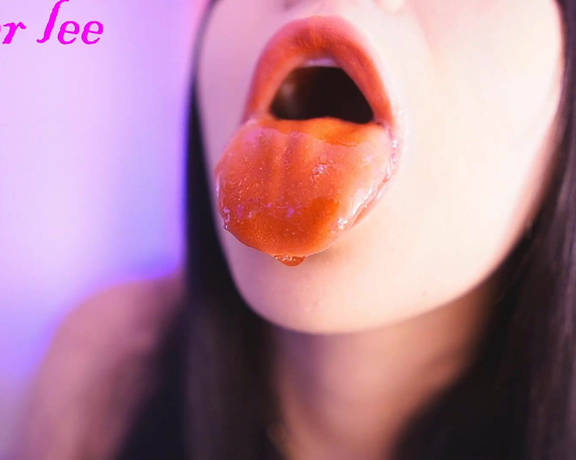 Amberlee__ - Mouth and  tongue Fetish, Mouth Fetish, Spit Fetish, Tongue Fetish, 4K, ManyVids