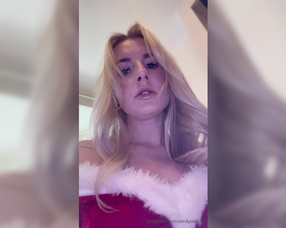 Emily Walters aka Emilywalters OnlyFans - Dear Santa, Im writing to let you know Ive been naughty and it was so worth it! Now slip
