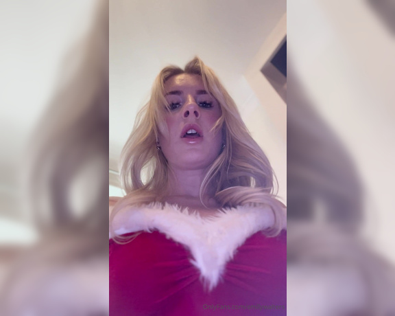 Emily Walters aka Emilywalters OnlyFans - Dear Santa, Im writing to let you know Ive been naughty and it was so worth it! Now slip