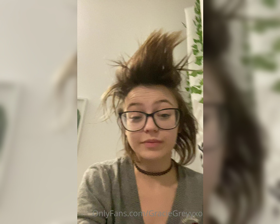 GracieGreyyxo aka Graciegreyyxo OnlyFans - Lol I hope you don’t mind me posting the normal Gracie look sometimes lol crazy hair and all