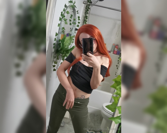 GracieGreyyxo aka Graciegreyyxo OnlyFans - I hope you find it Kimpossible to not get hard watching this video!