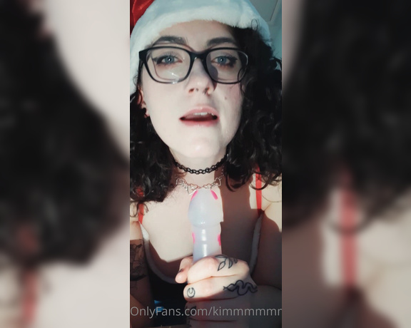 Kimmmmmmmm aka Kimmmmmmm OnlyFans - Decembers free gift Three little throwback videos from last Christmas that were originally PPV 2