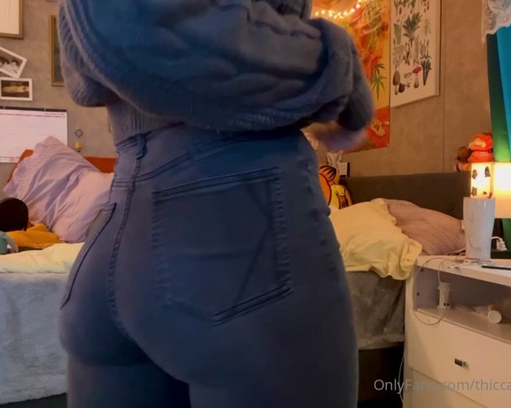 Cam aka Thiccameron OnlyFans - Wore a cute outfit for the dentist 3 i miss having a bf to randomly grab my butt throughout the da 1