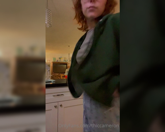 Cam aka Thiccameron OnlyFans - Bend me over the kitchen counter and fuck the shit out of me 1