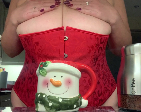 Catherinecan1 aka Catherinecan1 OnlyFans - Coffee Time plus! My big boobs just couldn’t be held back