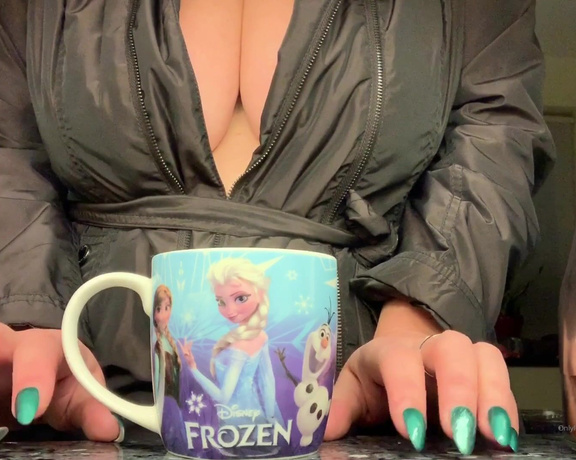 Catherinecan1 aka Catherinecan1 OnlyFans - Coffee Time Play Time! I loved the sound of my Mac as it rubbed against my bare tits as I took