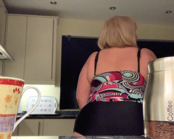 Catherinecan1 aka Catherinecan1 OnlyFans - Coffee Time Plus ~ a little extra! A little boob and pussy play as we imagine me in m swimsuit and