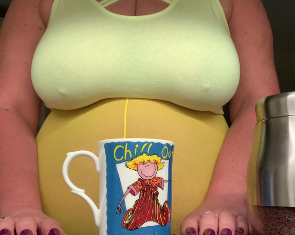 Catherinecan1 aka Catherinecan1 OnlyFans - Coffee Time Just chilling out in sunshine yellow as it continues to rain outside These pantyho