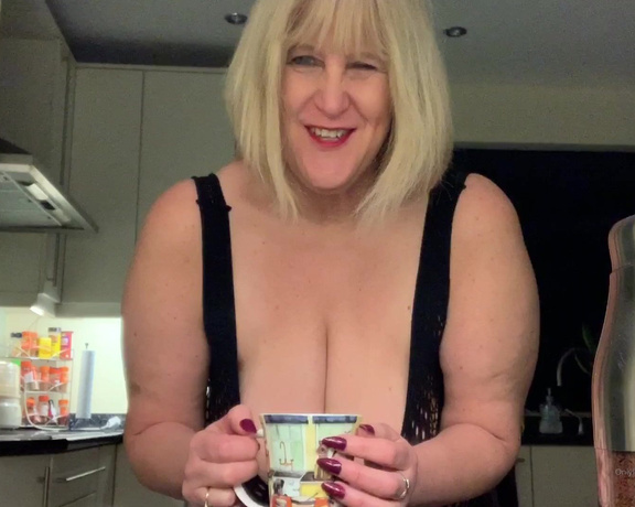 Catherinecan1 aka Catherinecan1 OnlyFans - Coffee Time! Plus! A little black something that doesnt quiet cover what it should as I bend over