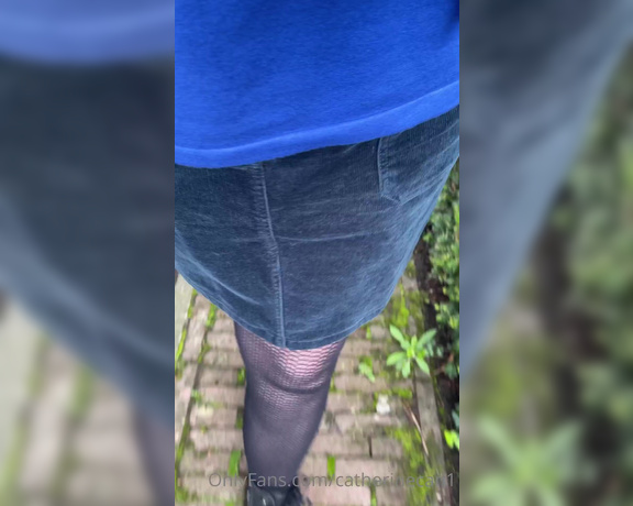 Catherinecan1 aka Catherinecan1 OnlyFans - Just a little walk in the park and and outside rub lol