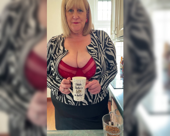 Catherinecan1 aka Catherinecan1 OnlyFans - Its coffee time Not coffee time lol Spot the mistake and let me know in the comments lol