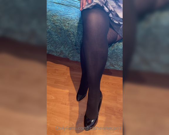 Catherinecan1 aka Catherinecan1 OnlyFans - Don’t you just love the sound of my dress on my tights x #asmr