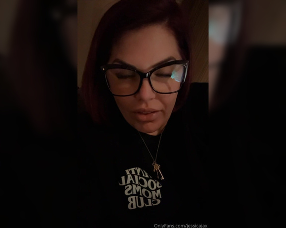 Jessica Jax aka Jessicajax OnlyFans - Could y’all, please do me a favor and watch this And just remember no one can see your answer…