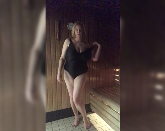 Courtesan Annabel aka Courtesananna OnlyFans - In the sauna TOPLESS  just in case you didn’t notice lol