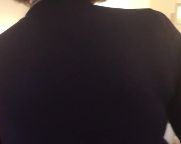 Courtesan Annabel aka Courtesananna OnlyFans - EXCLUSIVE to onlyfans  NEW blue cleavage top & tight white leggings  flashing big tits