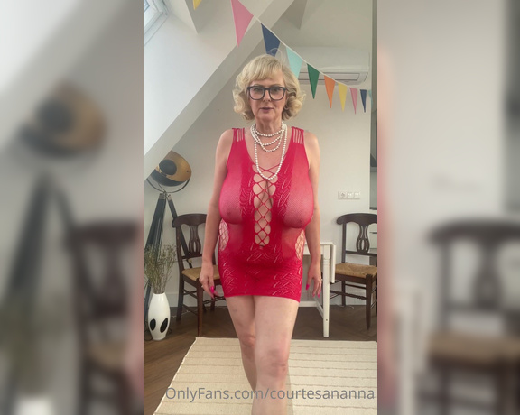 Courtesan Annabel aka Courtesananna OnlyFans - And finally its Friday a red fishnet dress … all those holes !