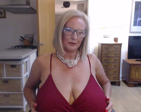 Courtesan Annabel aka Courtesananna OnlyFans - 2nd LIVE CAM show in the red dress and playing with my new doxy toy, hope you enjoyed