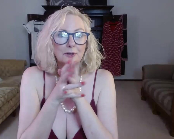 Courtesan Annabel aka Courtesananna OnlyFans - Stream started at 12242020 1000 am Christmas eve morning topless tea chat