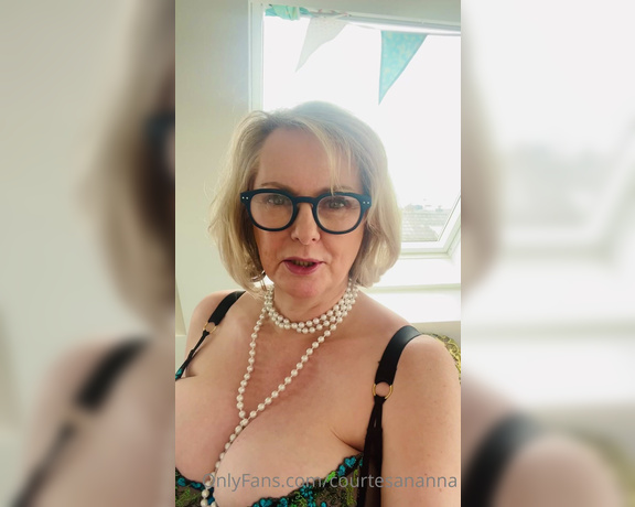 Courtesan Annabel aka Courtesananna OnlyFans - Happy Sunday Let’s try the new turquoise rug for its first time toys, squirting, doxy or just good