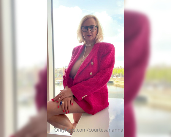 Courtesan Annabel aka Courtesananna OnlyFans - Naked underneath my new jacket  fancy talking dirty