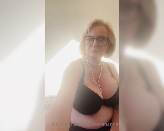 Courtesan Annabel aka Courtesananna OnlyFans - Afternoon quicky cum on the bed in the sun, all you have to do is sit, watch and wank if you like
