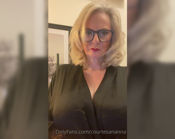 Courtesan Annabel aka Courtesananna OnlyFans - A new collection of bras coming … The nice version will be on my youtube soon and there will be many