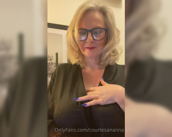 Courtesan Annabel aka Courtesananna OnlyFans - A new collection of bras coming … The nice version will be on my youtube soon and there will be many