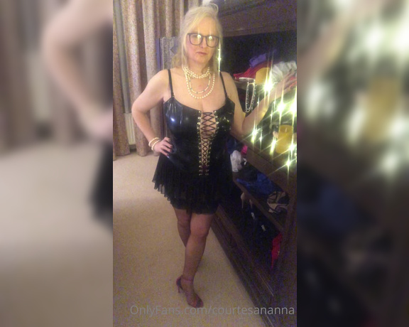 Courtesan Annabel aka Courtesananna OnlyFans - PVC dress with copper seamed nylons and red strappy heels