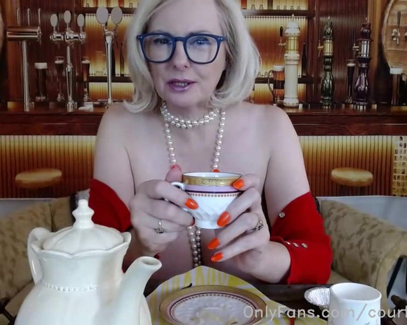 Courtesan Annabel aka Courtesananna OnlyFans - Stream started at 07062021 0208 pm Tuesday afternoon topless tea