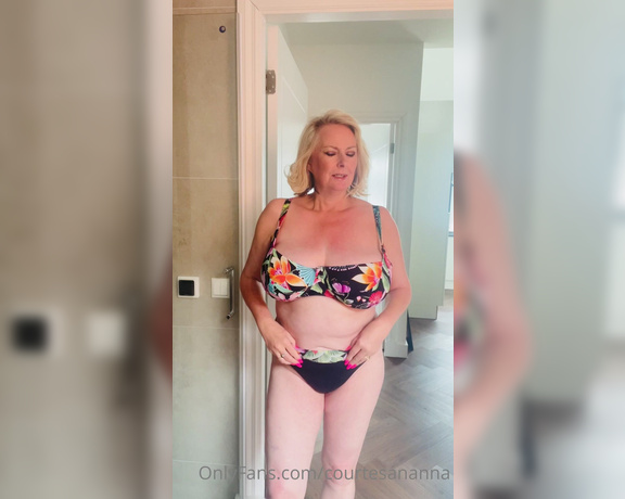 Courtesan Annabel aka Courtesananna OnlyFans - Happy Bikini day  tropical flowers Have a wonderful Wednesday LIVE at five, is at 5 today , that’s