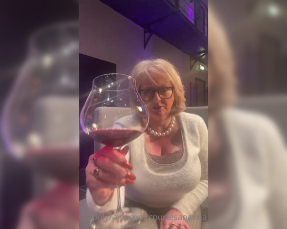 Courtesan Annabel aka Courtesananna OnlyFans - A candid casually dressed chat over a glass of wine in a Gaol’… filming whine of the week’ for you