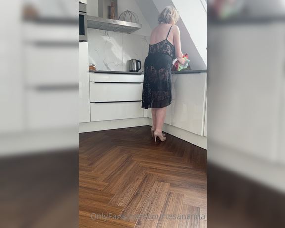 Courtesan Annabel aka Courtesananna OnlyFans - Strutting in my kitchen … stockings, heels and sheer dress, enjoy