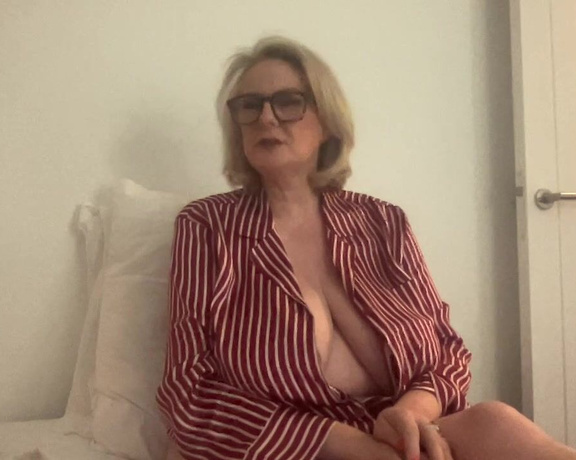 Courtesan Annabel aka Courtesananna OnlyFans - Stream started at 01242023 0938 pm part 2 live at 2230