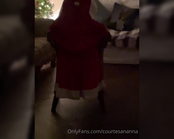 Courtesan Annabel aka Courtesananna OnlyFans - I loved emptying santas sack ! A festive dildo blowjob with a little riding of the toy Happy Christm