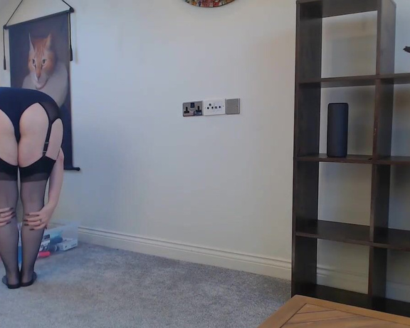 Courtesan Annabel aka Courtesananna OnlyFans - Lunchtime quicky JOI with mr wobbly